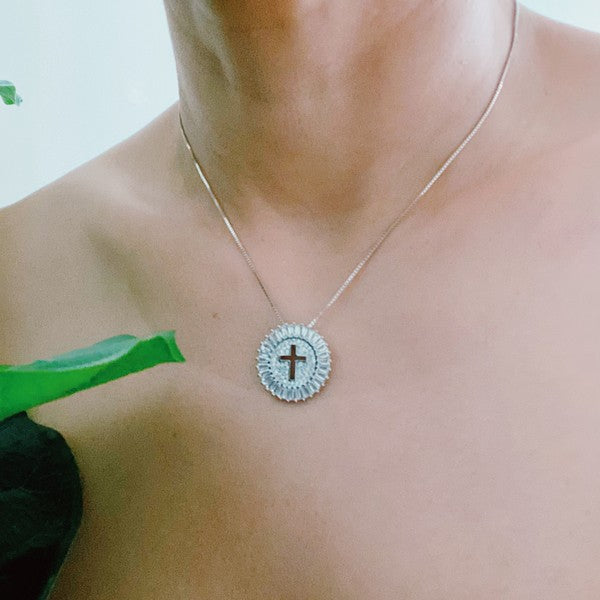 Shine Circle Cross Necklace